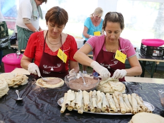 Palacsinta hegyek - Rekordra készülnek Földváron - fotó: Sándor Judit