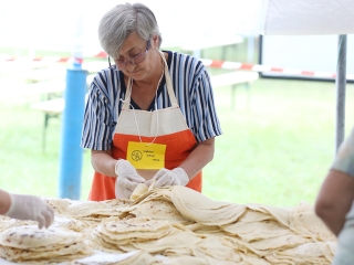 Palacsinta hegyek - Rekordra készülnek Földváron - fotó: Sándor Judit