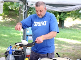Palacsinta hegyek - Rekordra készülnek Földváron - fotó: Sándor Judit
