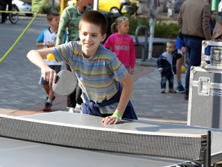 Fut a város - fotó: Sándor Judit