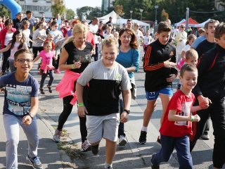 Fut a város - fotó: Sándor Judit