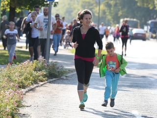 Fut a város - fotó: Sándor Judit