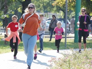 Fut a város - fotó: Sándor Judit