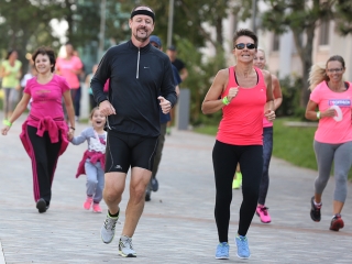 Fut a város - fotó: Sándor Judit