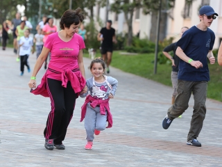 Fut a város - fotó: Sándor Judit