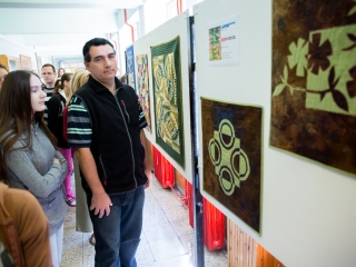 Patchwork kiállítás a Lorántffy iskolában - fotó: Ónodi Zoltán