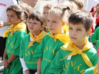 Vasváris születésnap a főtéren - fotó: Sándor Judit