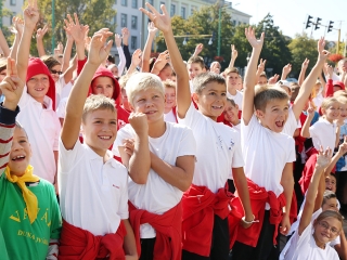 Vasváris születésnap a főtéren - fotó: Sándor Judit