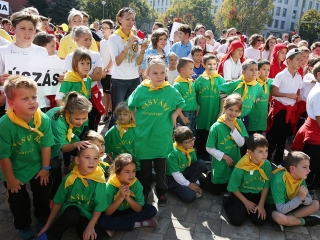 Vasváris születésnap a főtéren - fotó: Sándor Judit