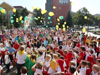 Vasváris születésnap a főtéren - fotó: Sándor Judit