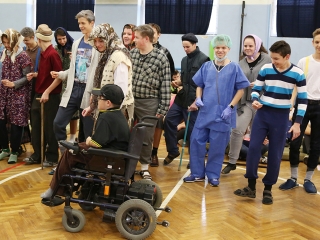 Gólyaavató a Bánki iskolában - fotó: Sándor Judit