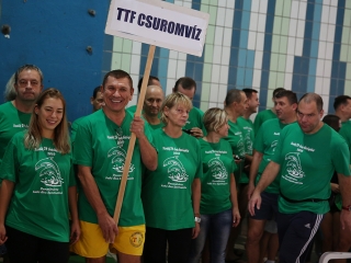 Tizedik 24 órás úszógála - fotó: 