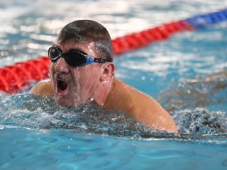 Tizedik 24 órás úszógála - fotó: 