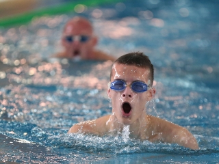 Tizedik 24 órás úszógála - fotó: 