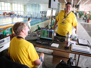 Tizedik 24 órás úszógála - fotó: 