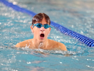 Tizedik 24 órás úszógála - fotó: 