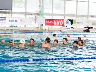 Tizedik 24 órás úszógála - fotó: 