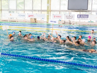 Tizedik 24 órás úszógála - fotó: 