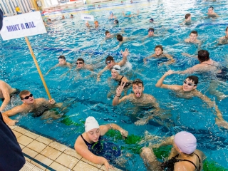 Tizedik 24 órás úszógála - fotó: 