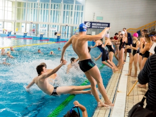 Tizedik 24 órás úszógála - fotó: 