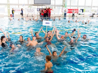 Tizedik 24 órás úszógála - fotó: 