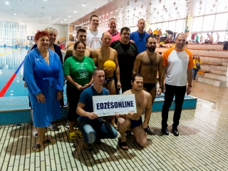 Tizedik 24 órás úszógála - fotó: 