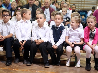 Elsősavató a Petőfiben - fotó: Sándor Judit