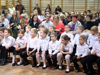 Elsősavató a Petőfiben - fotó: Sándor Judit