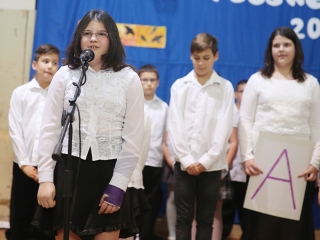 Elsősavató a Petőfiben - fotó: Sándor Judit