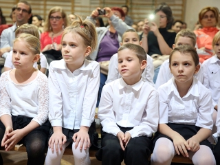 Elsősavató a Petőfiben - fotó: Sándor Judit