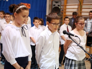 Elsősavató a Petőfiben - fotó: Sándor Judit