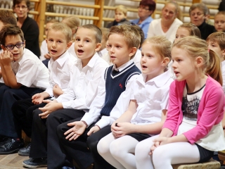Elsősavató a Petőfiben - fotó: Sándor Judit