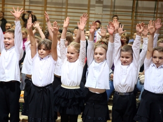 Elsősavató a Petőfiben - fotó: Sándor Judit