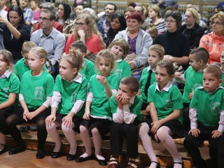 Elsősavató a Petőfiben - fotó: Sándor Judit