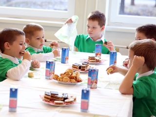 Elsősavató a Petőfiben - fotó: Sándor Judit