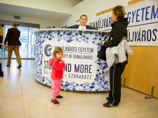 Pályaválasztási kiállítás 2016 - fotó: Ónodi Zoltán