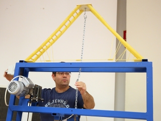 Tésztahíd-építő verseny - fotó: Sándor Judit