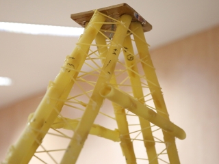 Tésztahíd-építő verseny - fotó: Sándor Judit