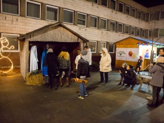 Az Adventi Forgatag nyitónapja - fotó: Ónodi Zoltán