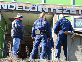 Lezárták a zöld SZTK-t - fotó: Sándor Judit