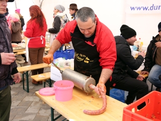 Kolbászfesztivál a Városháza téren (2016) - fotó: Sándor Judit