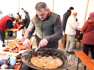 Kolbászfesztivál a Városháza téren (2016) - fotó: Sándor Judit