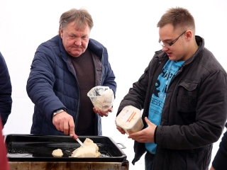 Kolbászfesztivál a Városháza téren (2016) - fotó: Sándor Judit