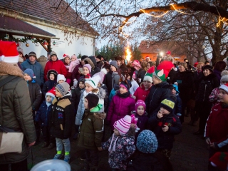 Mikulás-parti Újtelepen - fotó: Ónodi Zoltán