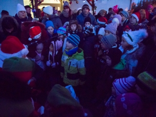 Mikulás-parti Újtelepen - fotó: Ónodi Zoltán