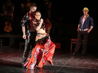 Javában próbálják a Kárment a színházban - fotó: Sándor Judit