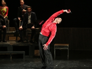 Javában próbálják a Kárment a színházban - fotó: Sándor Judit