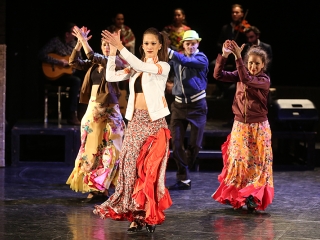 Javában próbálják a Kárment a színházban - fotó: Sándor Judit