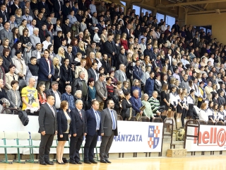 Szalagavató a Kereskedelmiben - fotó: Sándor Judit