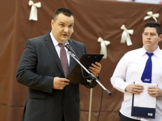 Szalagavató a Kereskedelmiben - fotó: Sándor Judit